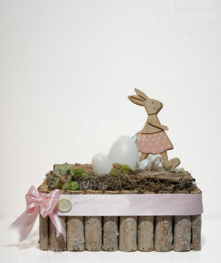 Velikonoční dřevěný truhlík se zajíčkem